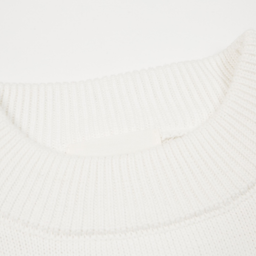 Ami White Sweater
