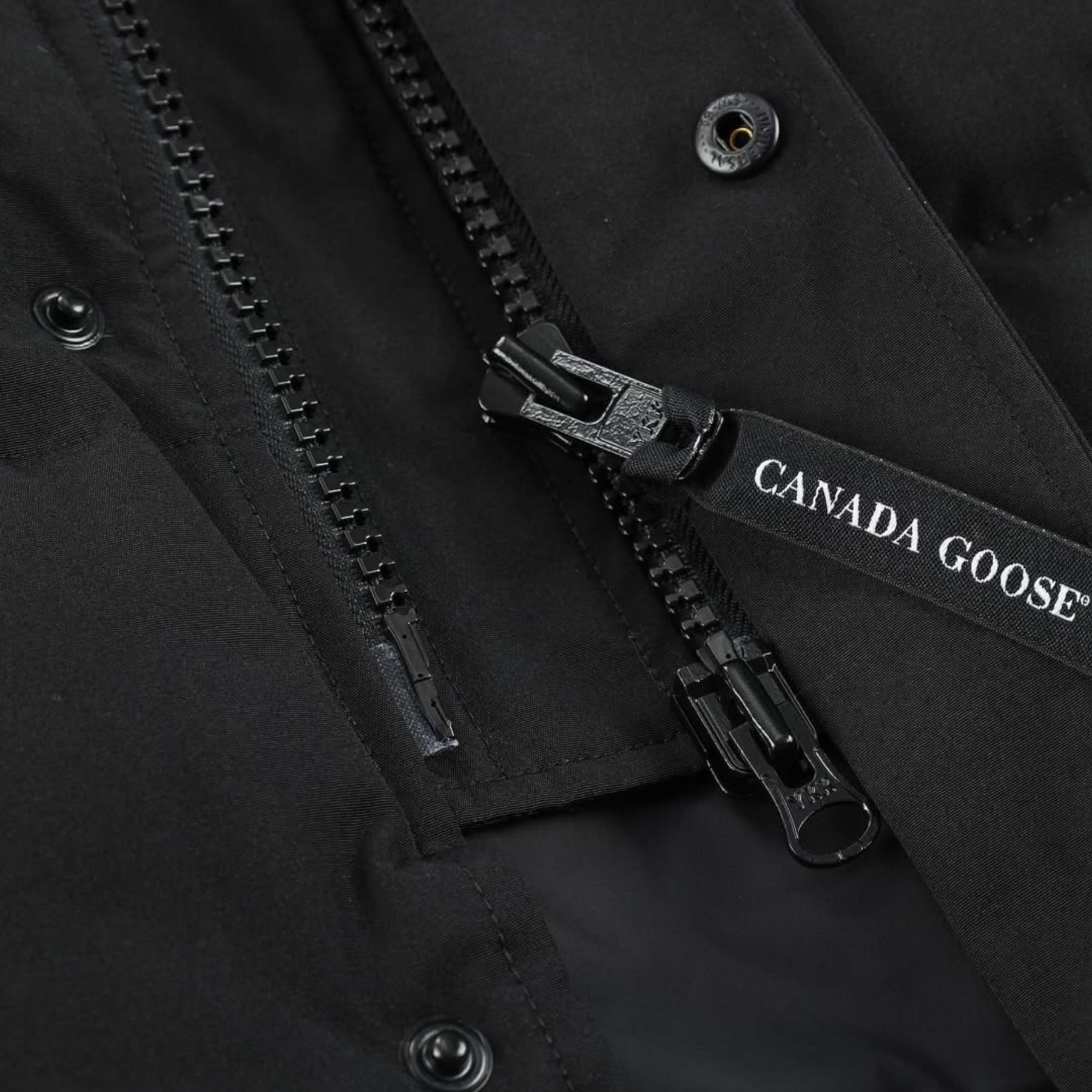 CG Men’s Wyndh Black Logo Parka