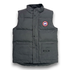 CG Gilet Red logo